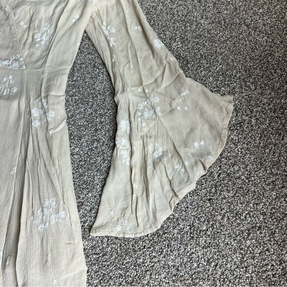 Free People Jasmine Embroidered Bell Sleeve Cream Mini Boho Dress, Size 2 - Picture 4 of 11